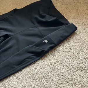 Fabletics size small black athletic leggings with pockets